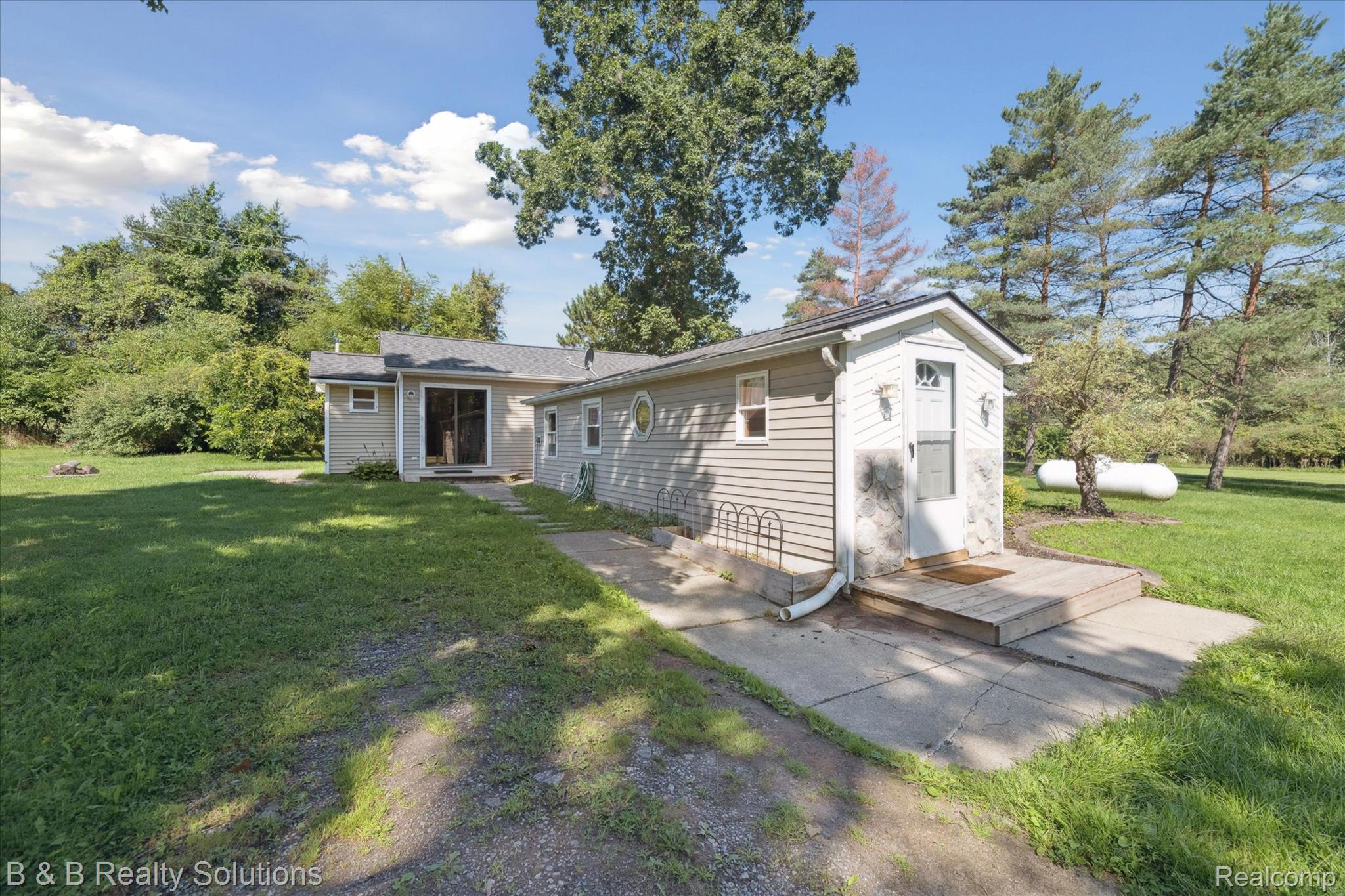 5159 Millis Road