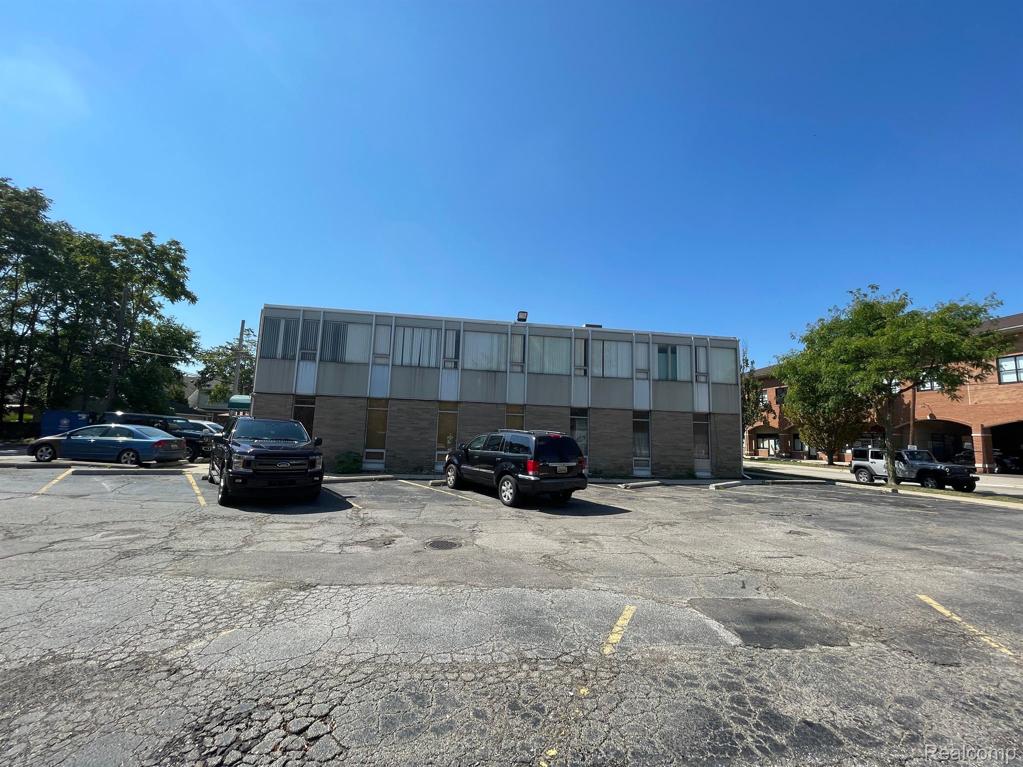 2021 MONROE Street 201