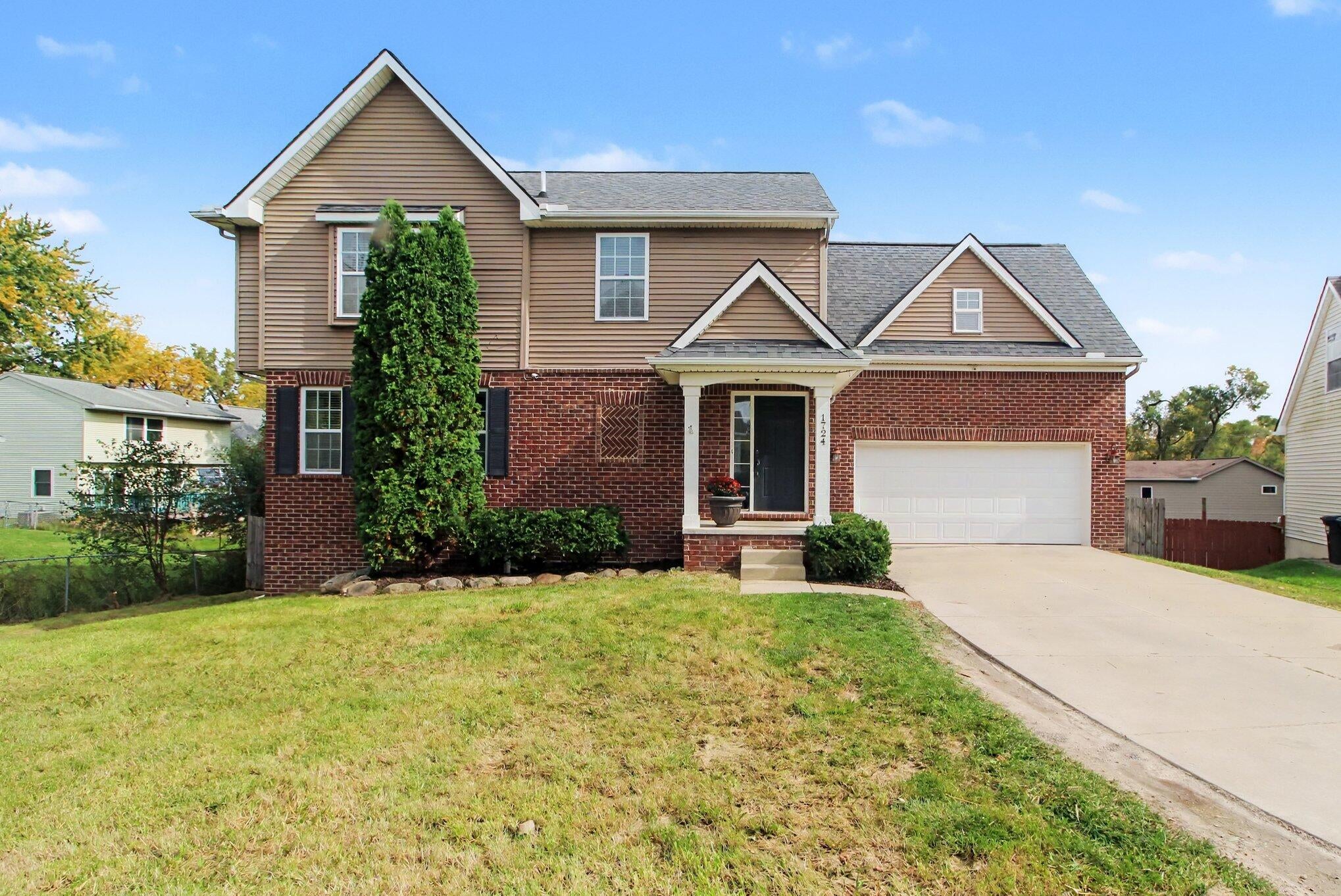 1724 Enclave Lane