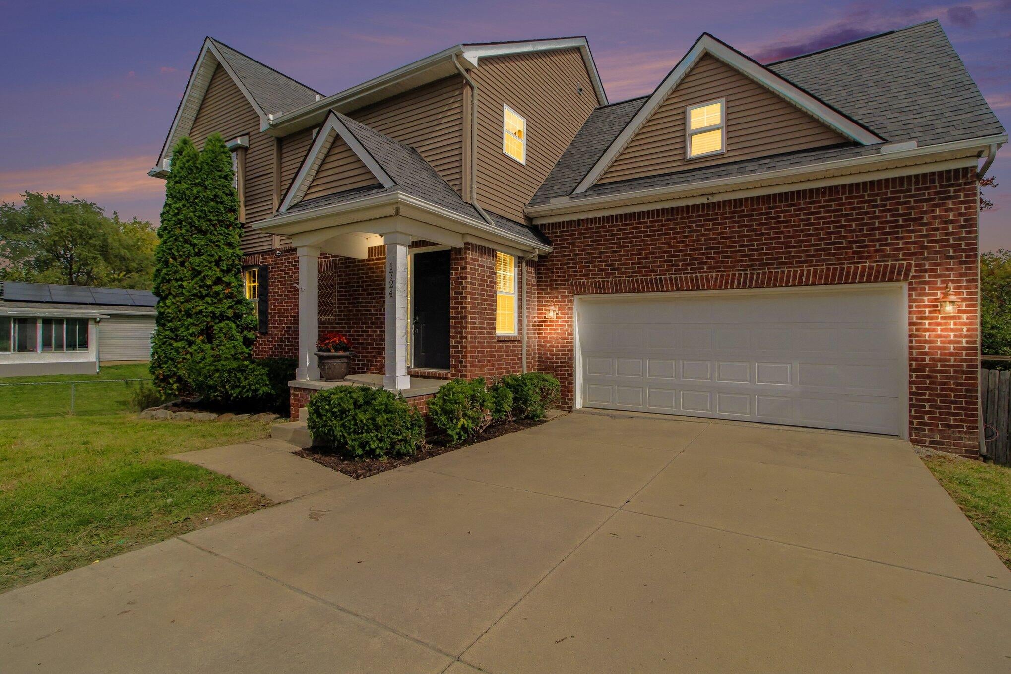 1724 Enclave Lane