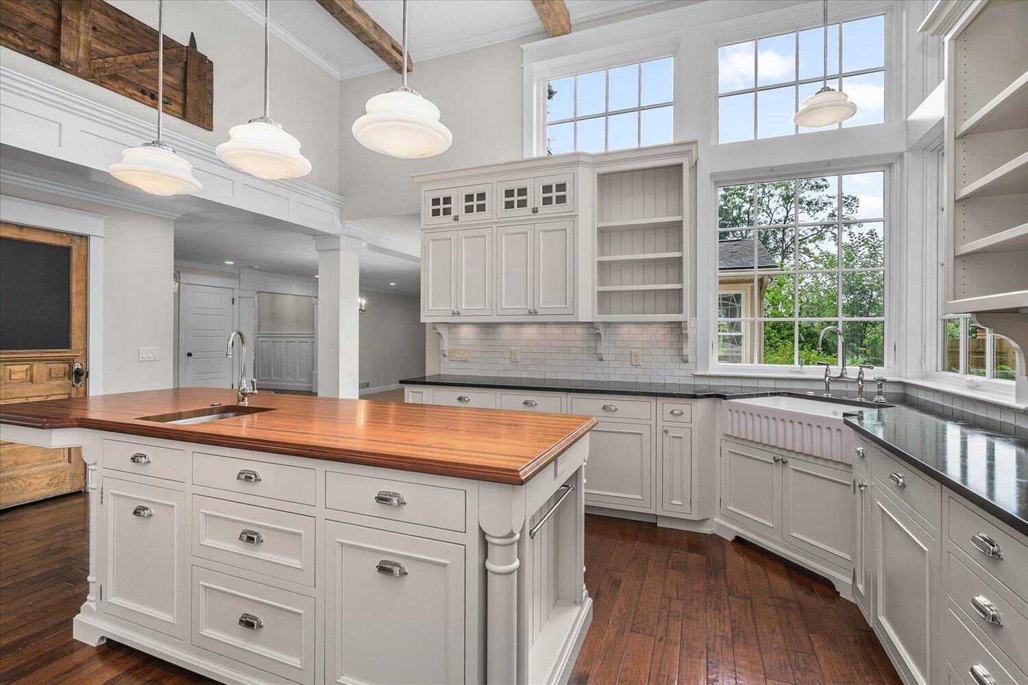 5093 Chickadee Drive