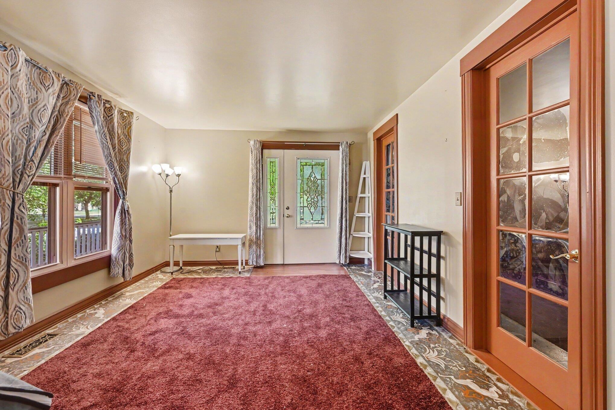 305 E Main Street