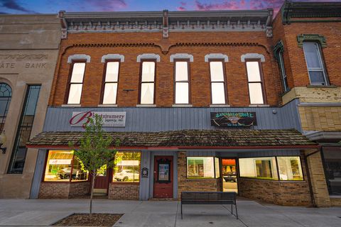 110 106 Locust Street Allegan City MI 49010