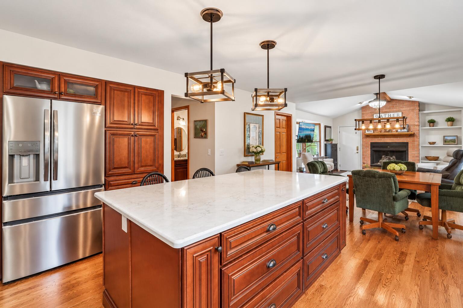 4242 Glen Eden Court