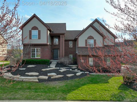 8599 Hummingbird Commerce Charter Township MI 48382