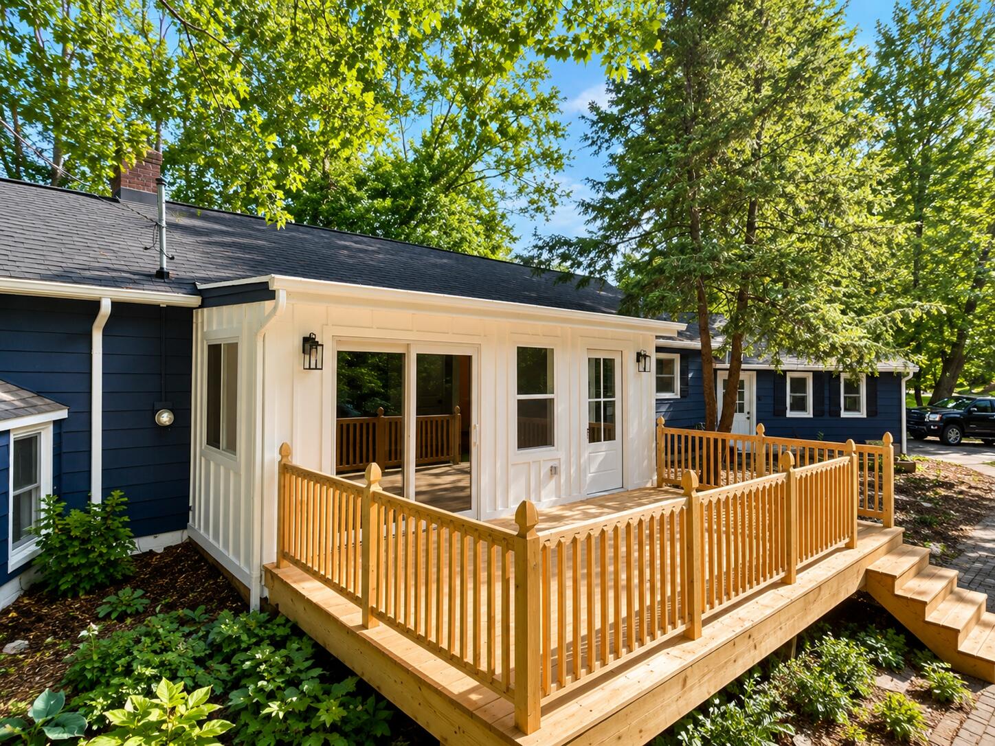 2737 Meadowvale Drive SE