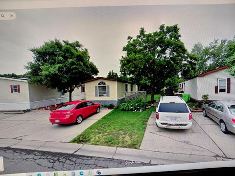 183 Pepperidge Drive Wixom City MI 48393