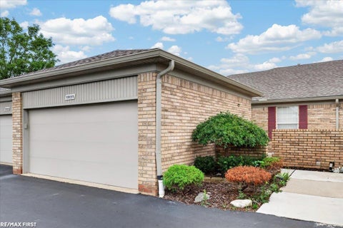 Photo of 59055 Golden Oak Court, Washington Township, MI 48094 (MLS # 58050222209)