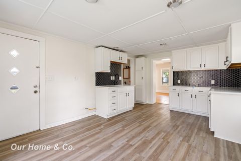 240 W 3RD Street Imlay City City MI 48444