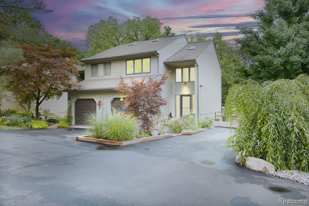 1880 W Liberty Street