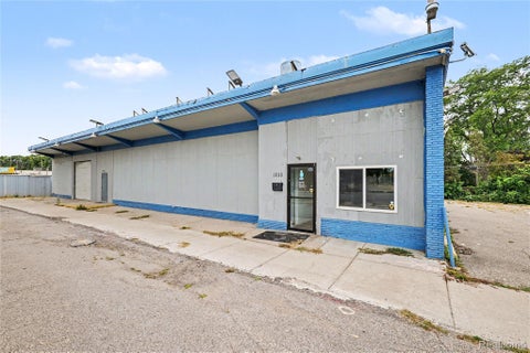 Photo for 1010 Southbound Gratiot Avenue
