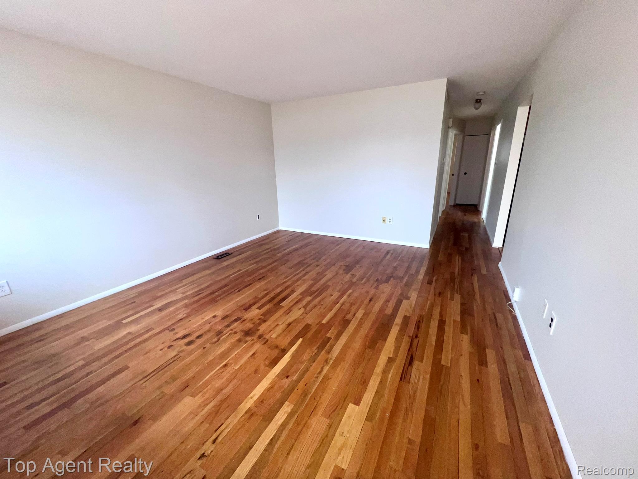 28912 Cambridge Street