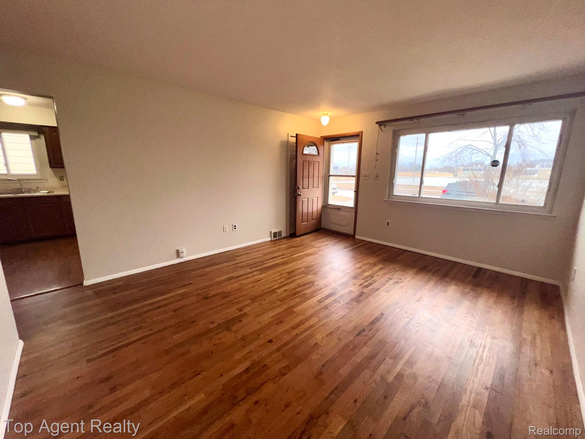 28912 Cambridge Street