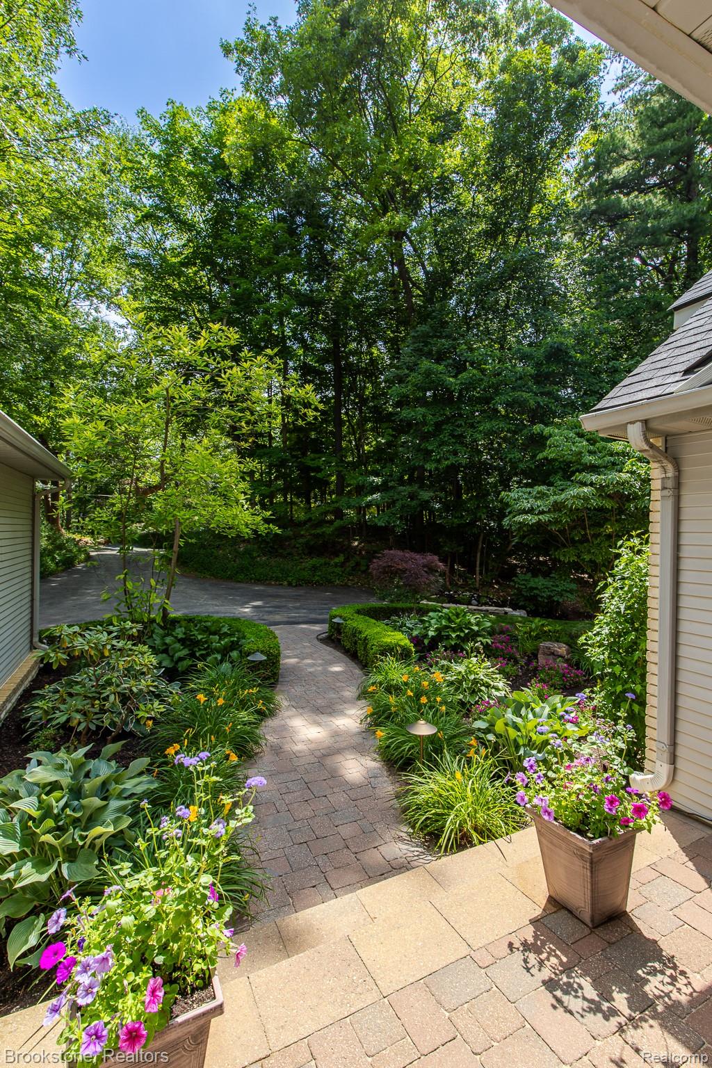 1535 Granger Road