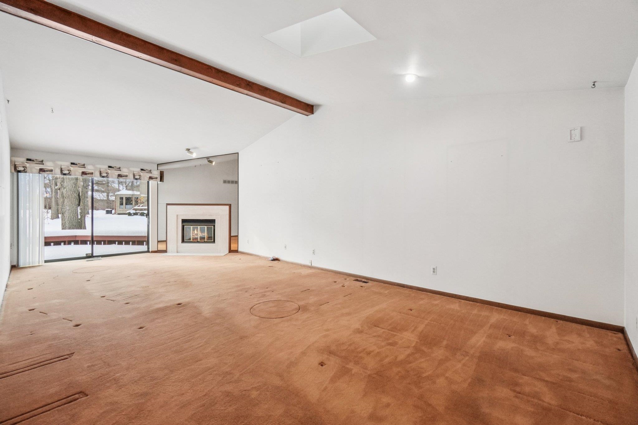 1725 Streamwood Drive