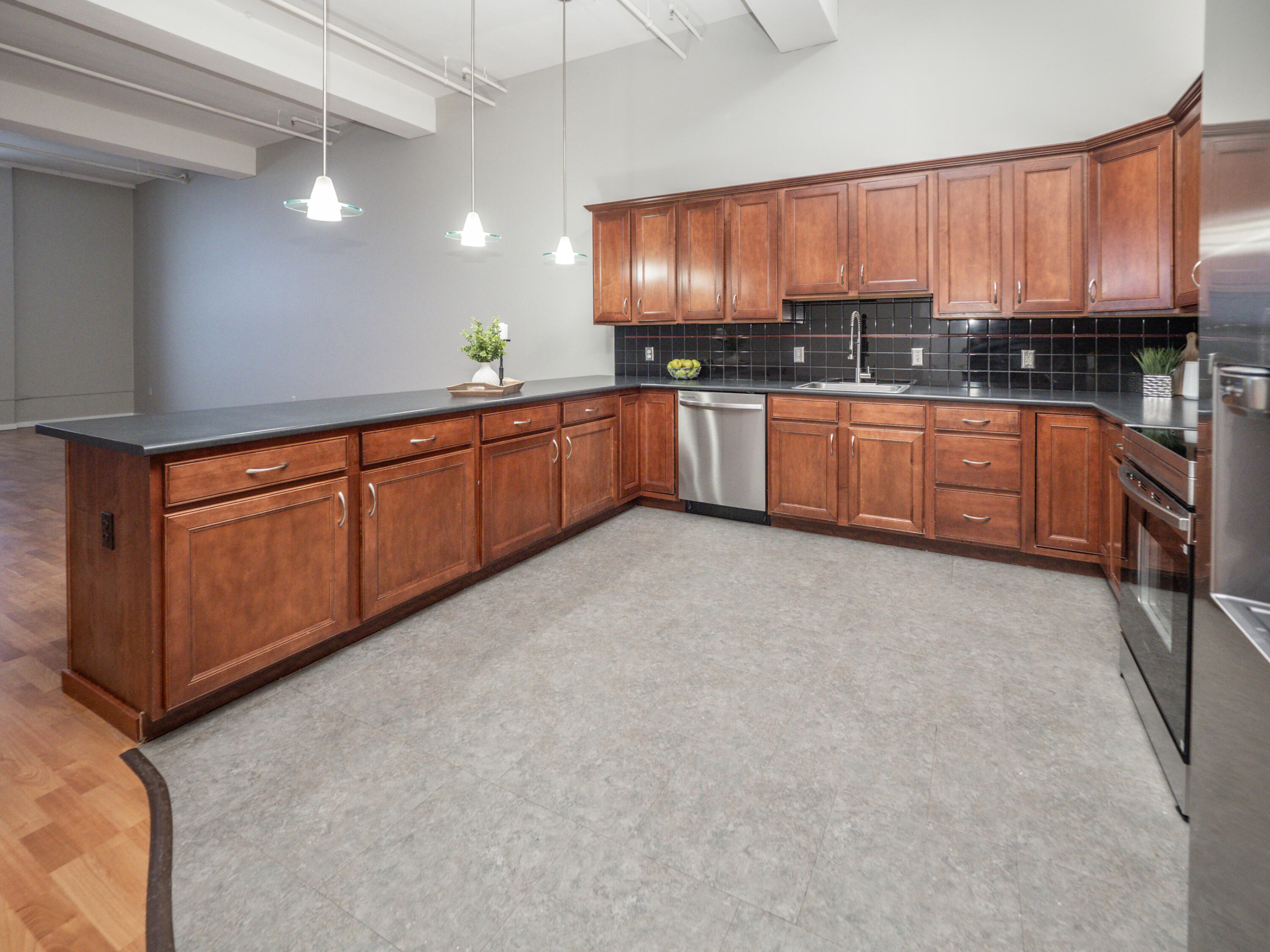 125 S Kalamazoo Mall 508