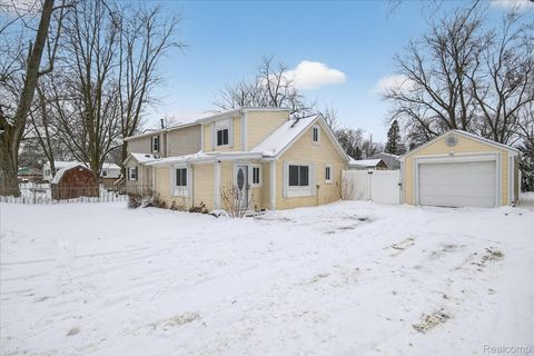 39 Pine Drive Northfield Township MI 48189