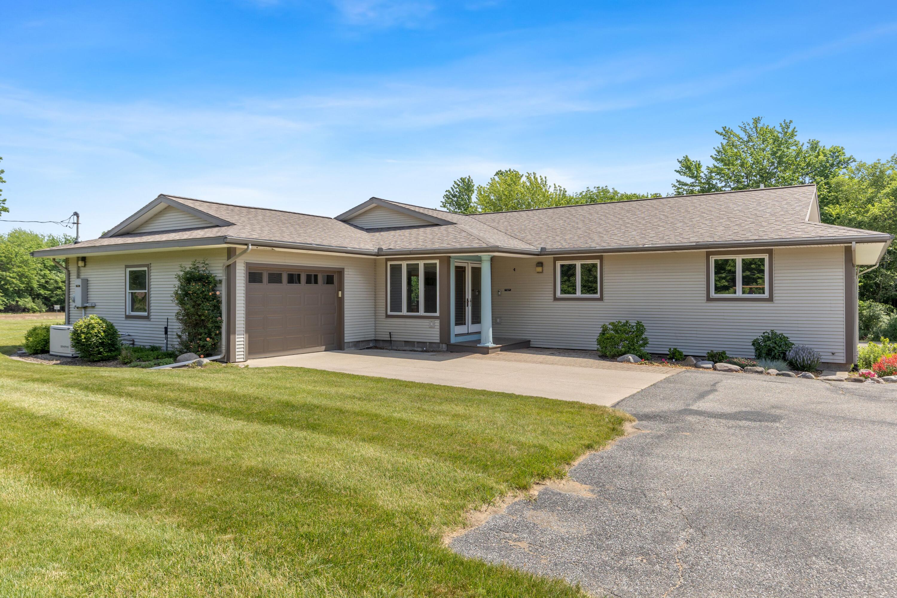 3252 N 160th Avenue