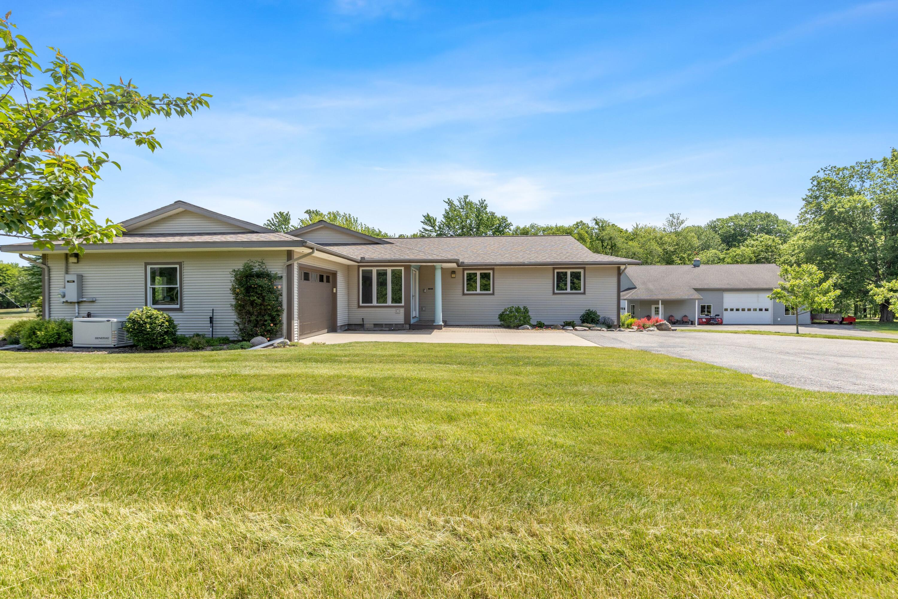 3252 N 160th Avenue