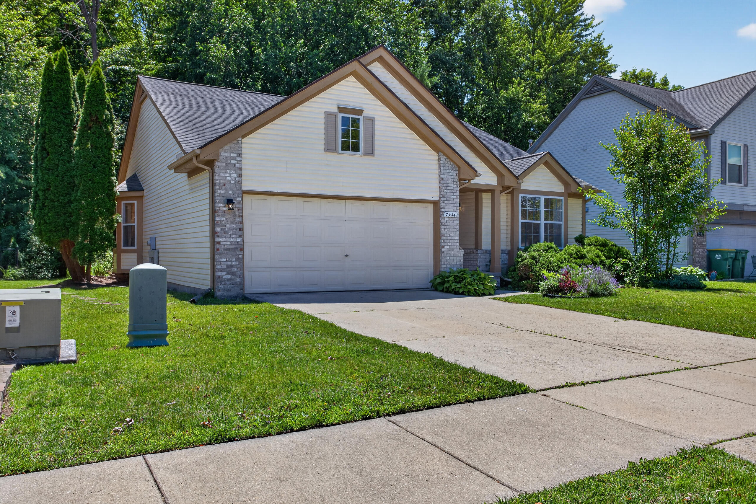 7944 Thornhill Drive