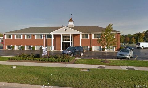 2820 W MAPLE Road 210B Troy City MI 48084