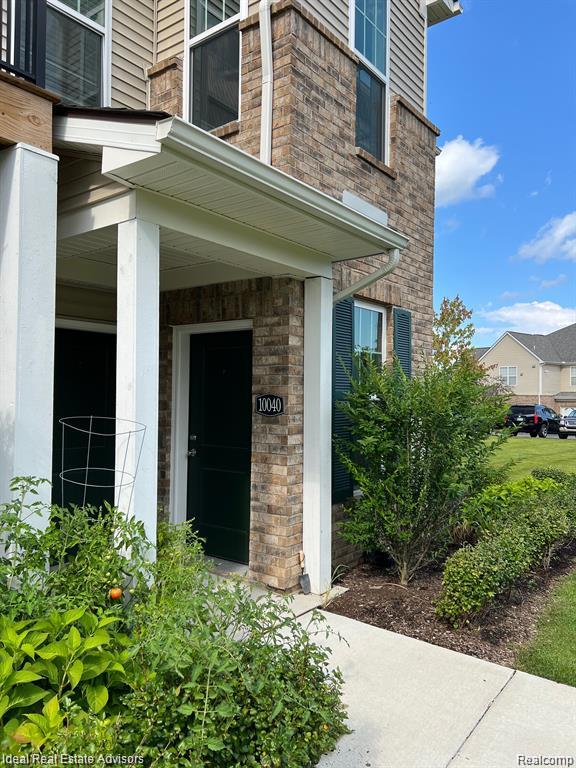 10040 RIDGE RUN Street