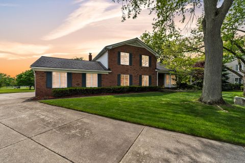 36201 Trenton Court Farmington Hills City MI 48335