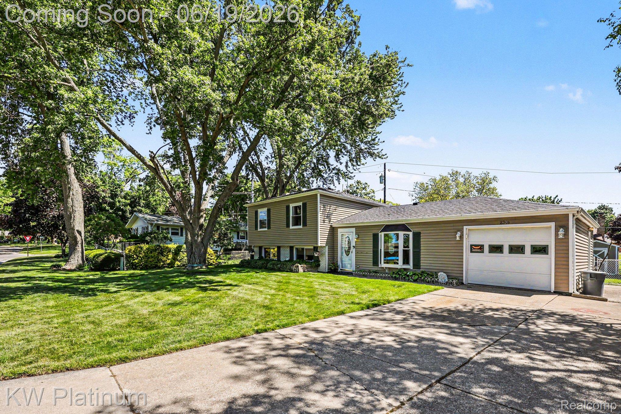 2346 Riverwood Drive