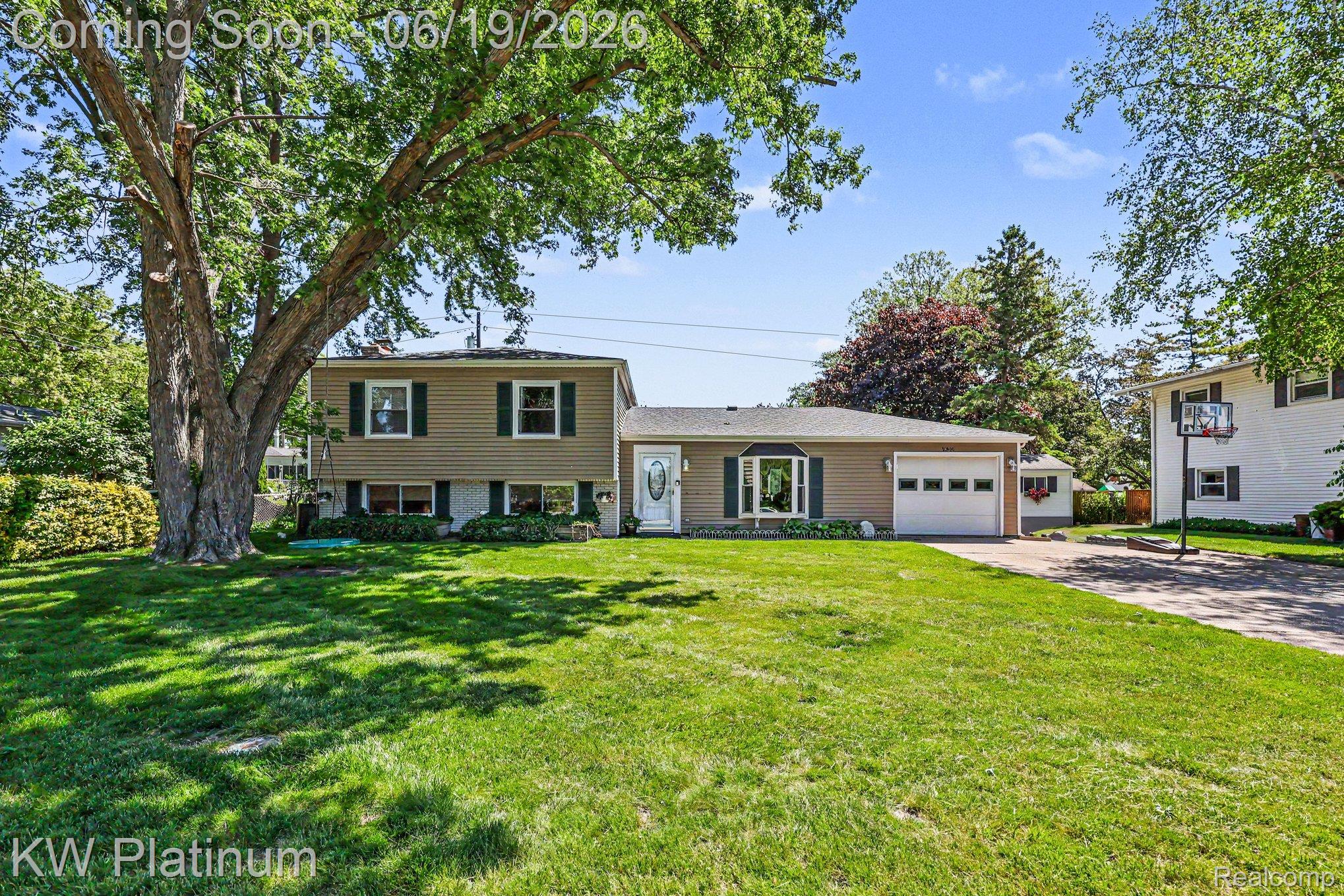 2346 Riverwood Drive