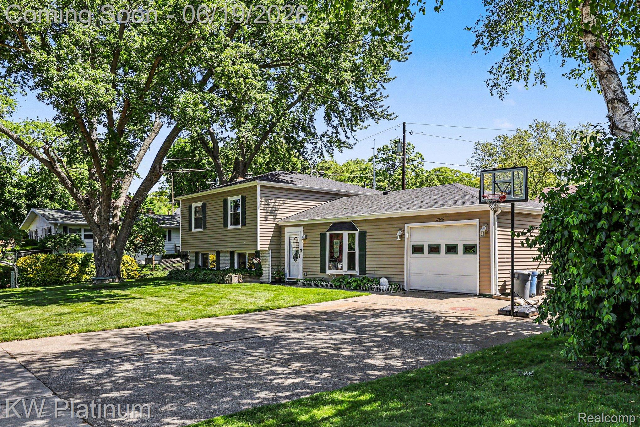 2346 Riverwood Drive