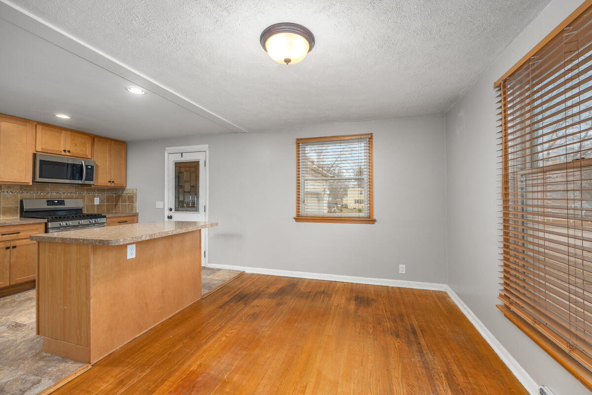 4665 Westshire Drive NW