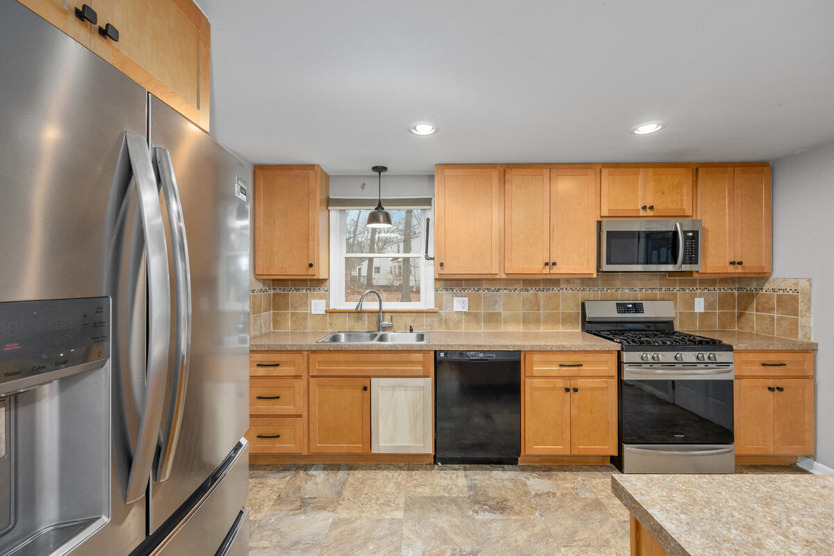 4665 Westshire Drive NW