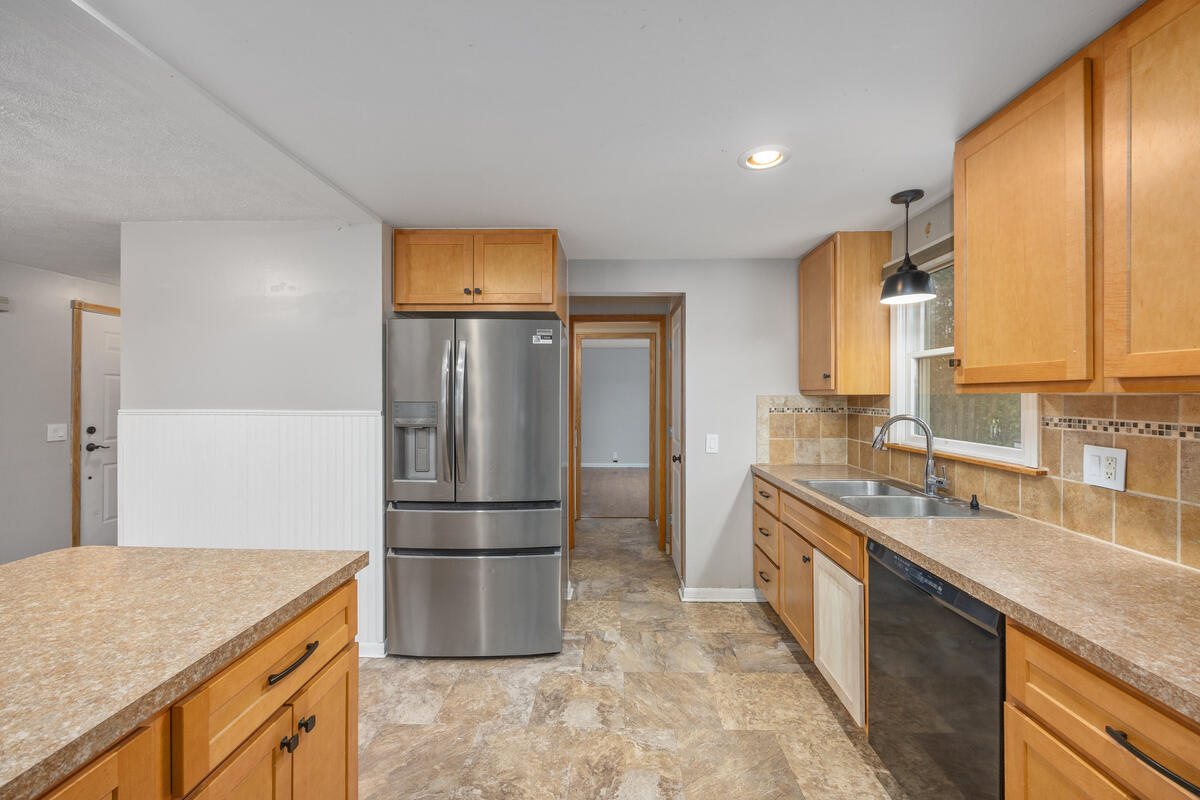 4665 Westshire Drive NW