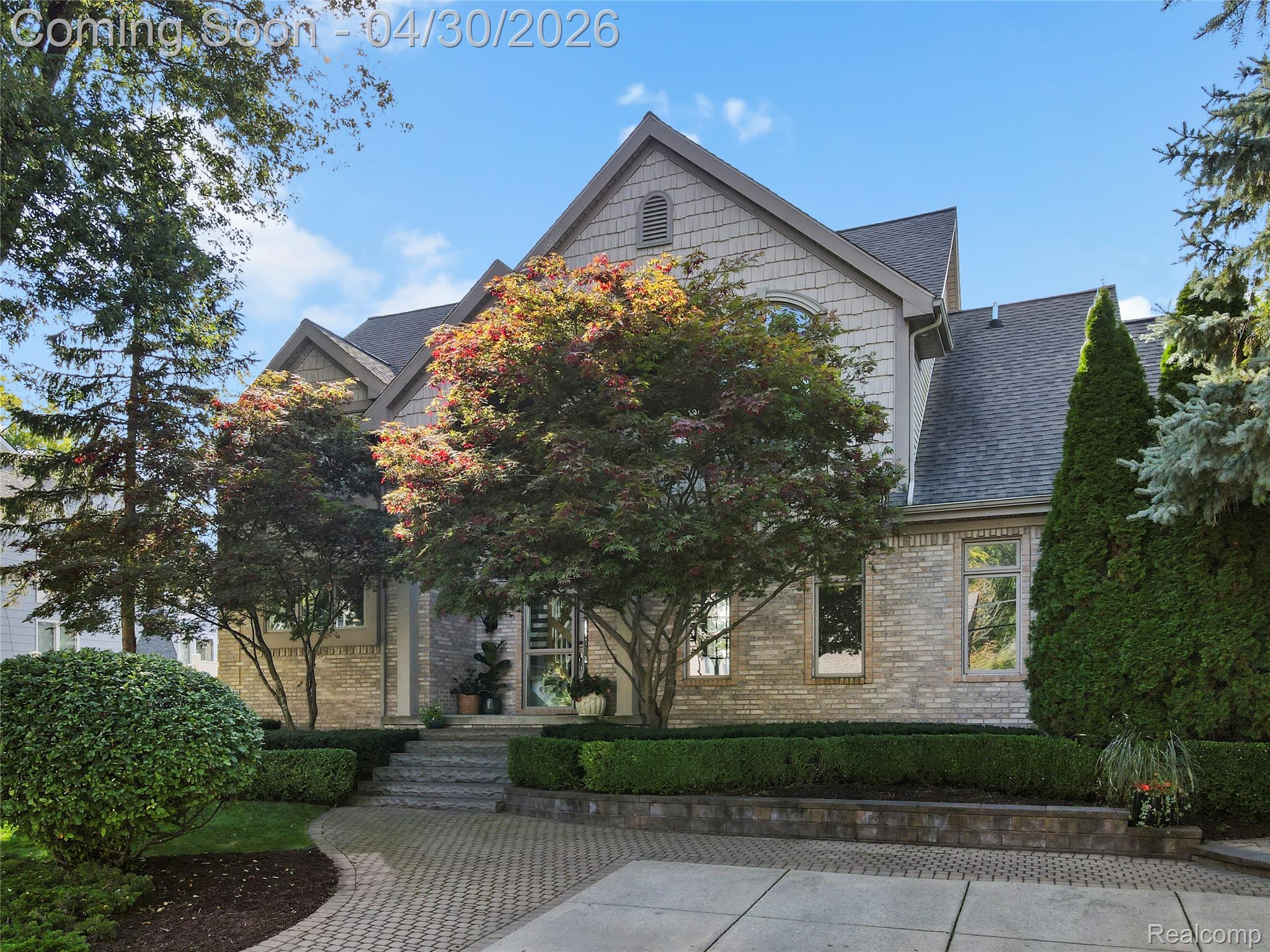 12210 Mantawauka Drive