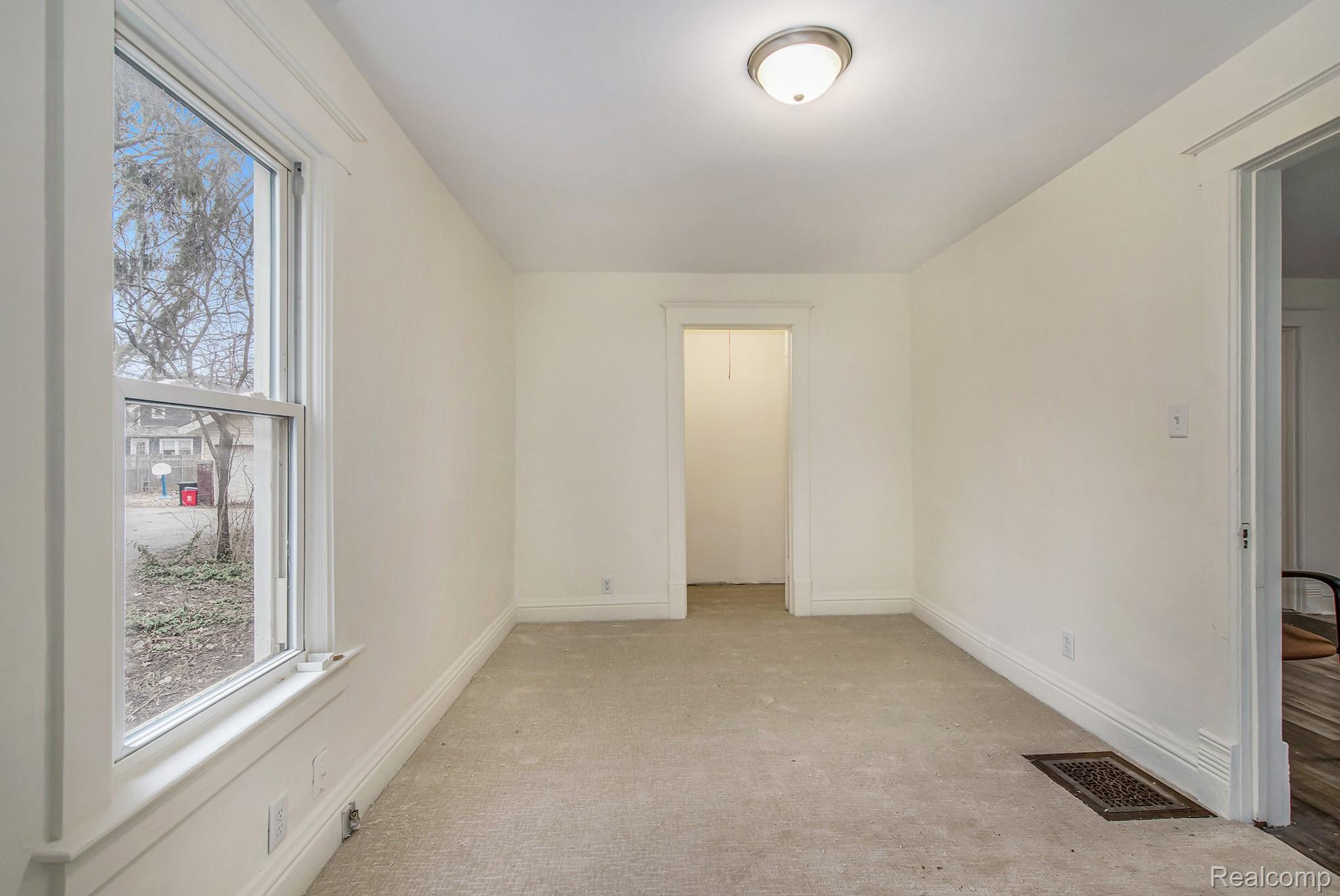 1017 Washtenaw Road
