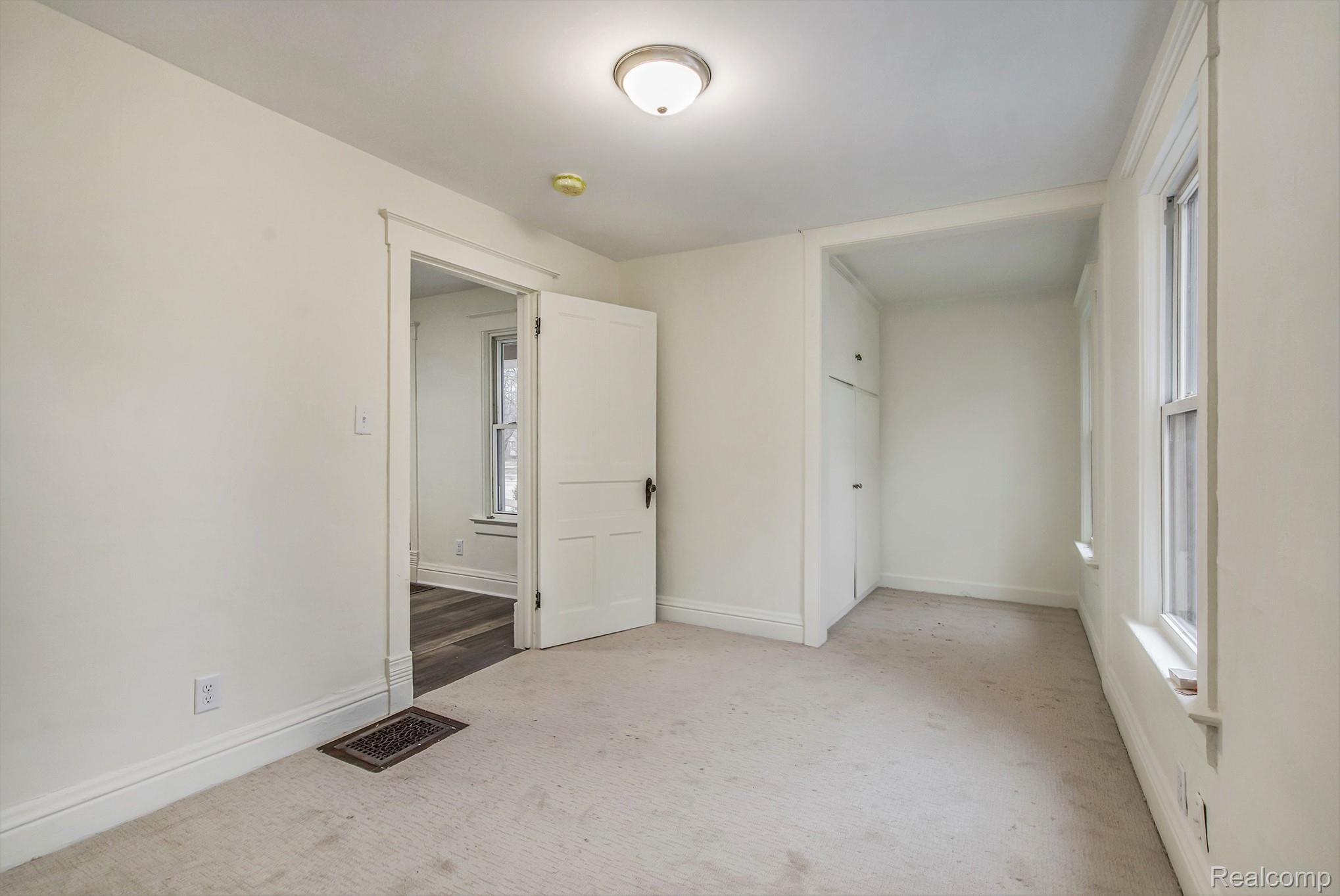 1017 Washtenaw Road