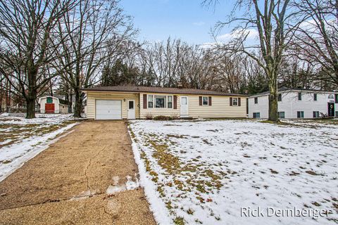 Tiny photo for 611 Hayes Street, Holland Charter Township, MI 49424 (MLS # 71026001832)