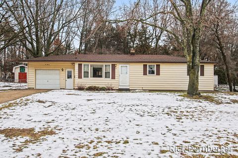 Tiny photo for 611 Hayes Street, Holland Charter Township, MI 49424 (MLS # 71026001832)