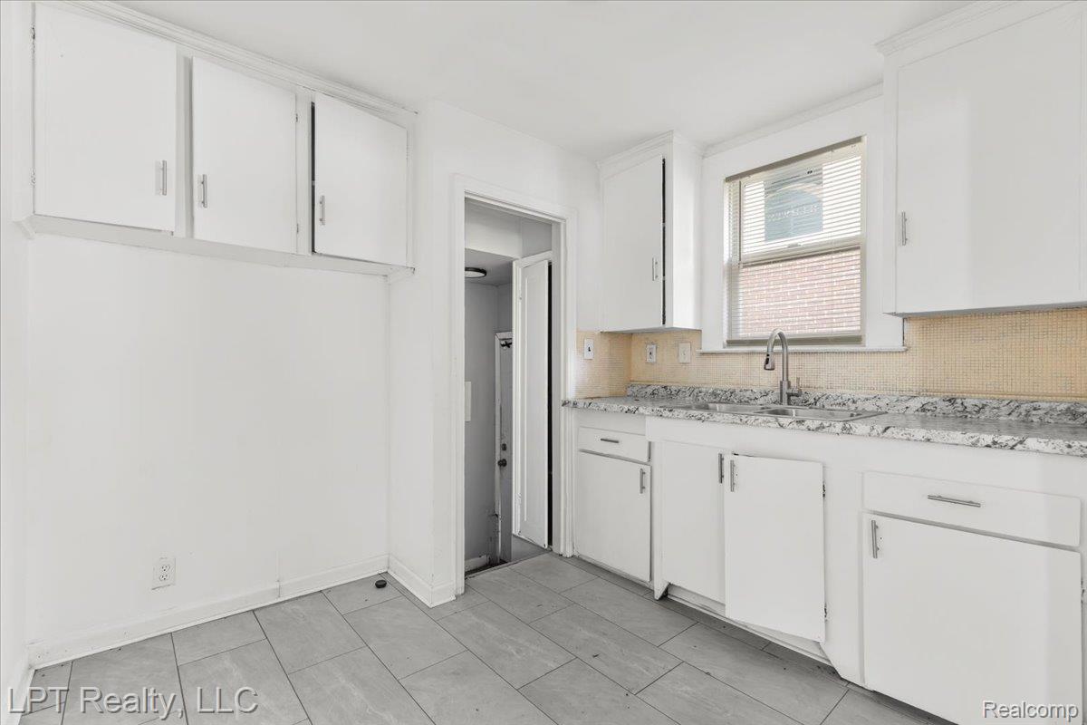 11608 Duchess Street