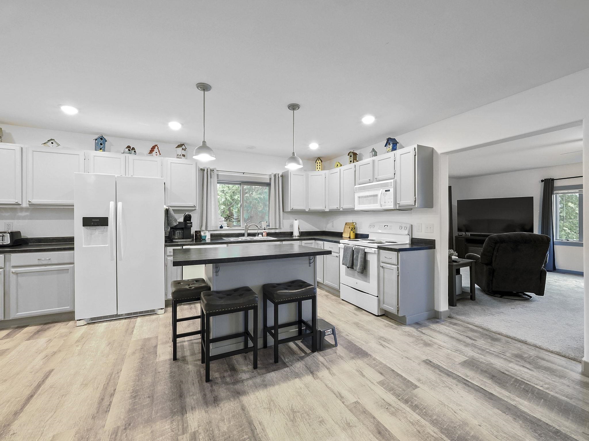 383 Finehout Drive