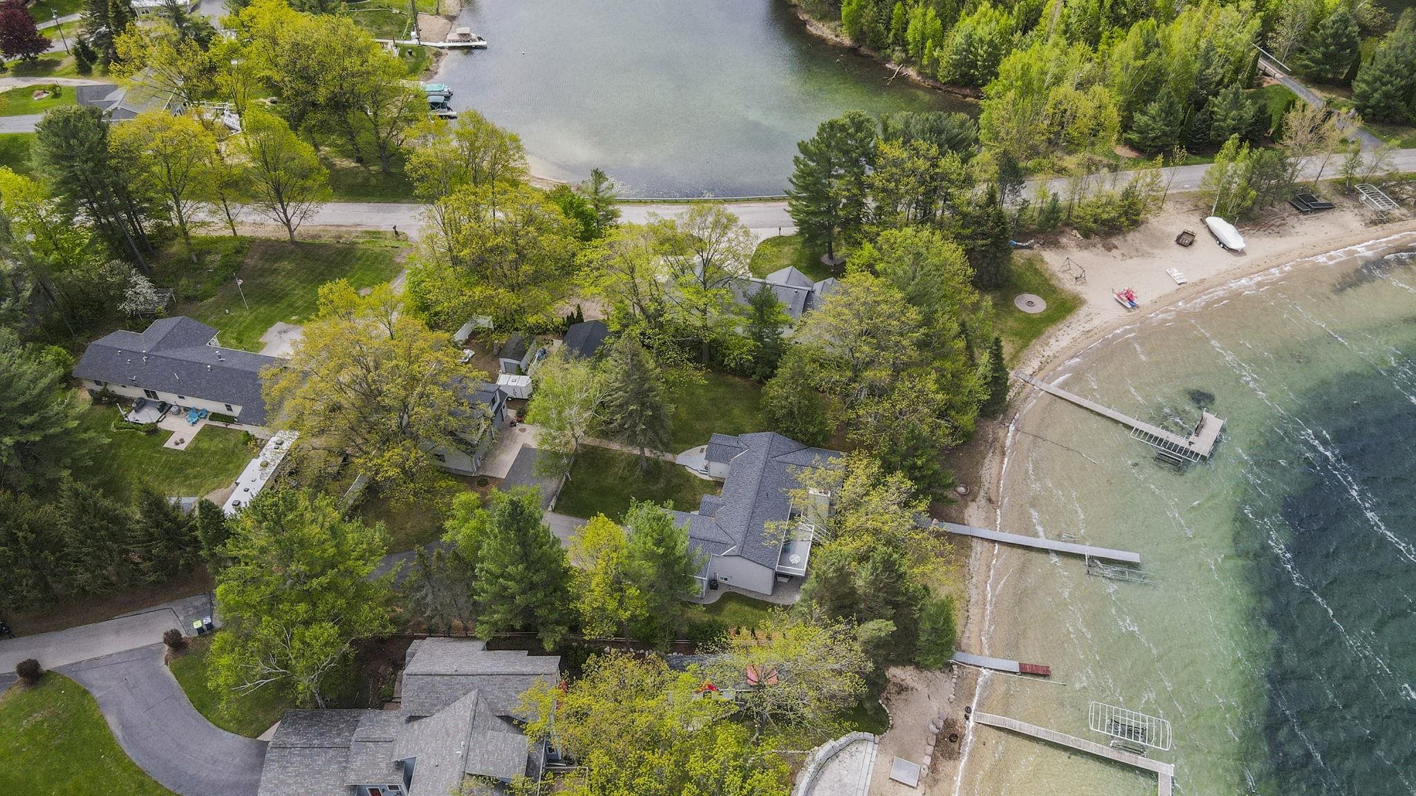 383 Finehout Drive