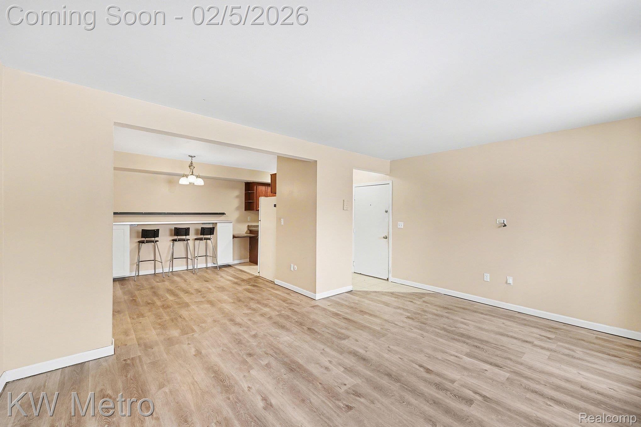 7412 Central Street 1