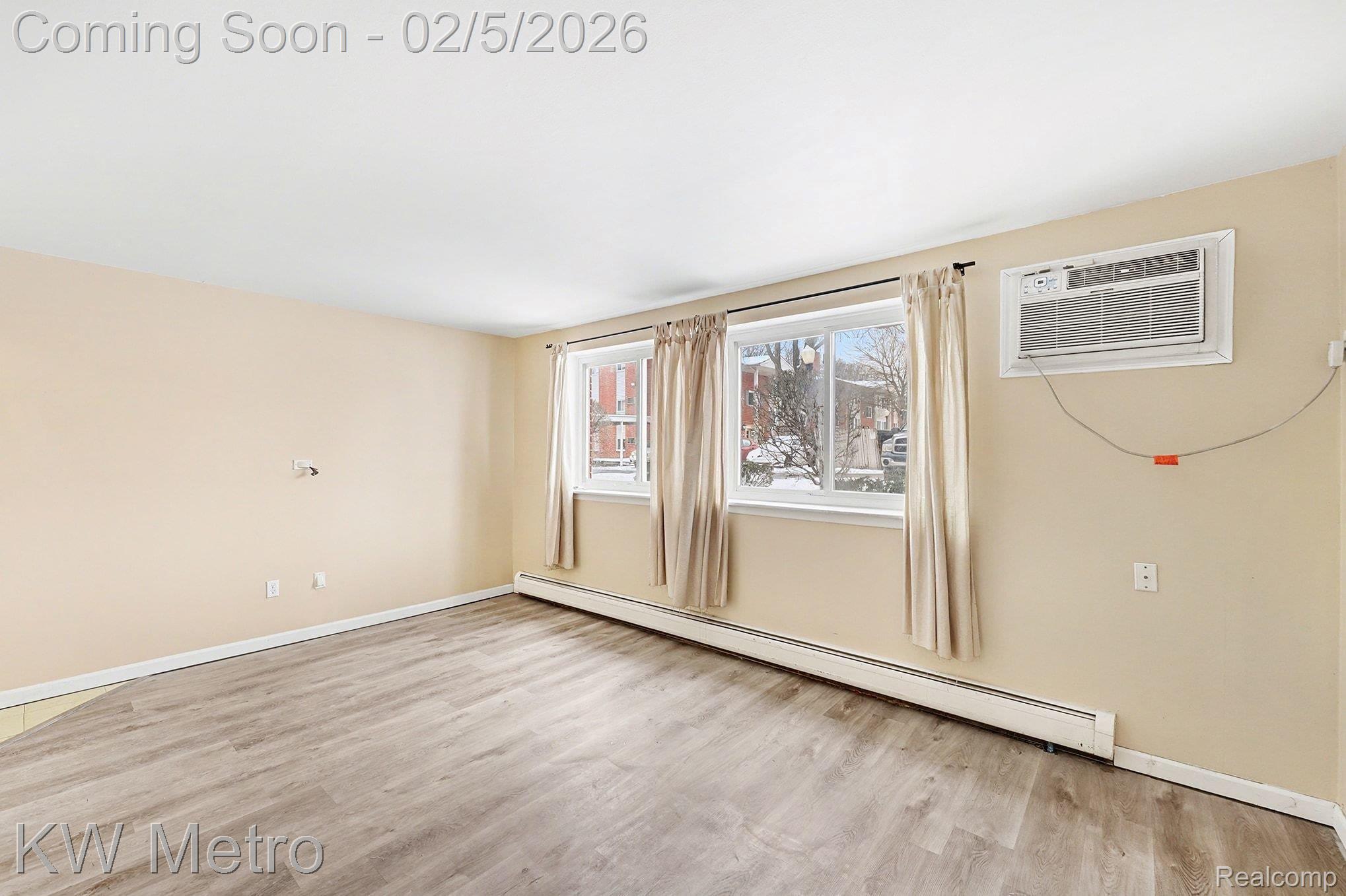 7412 Central Street 1