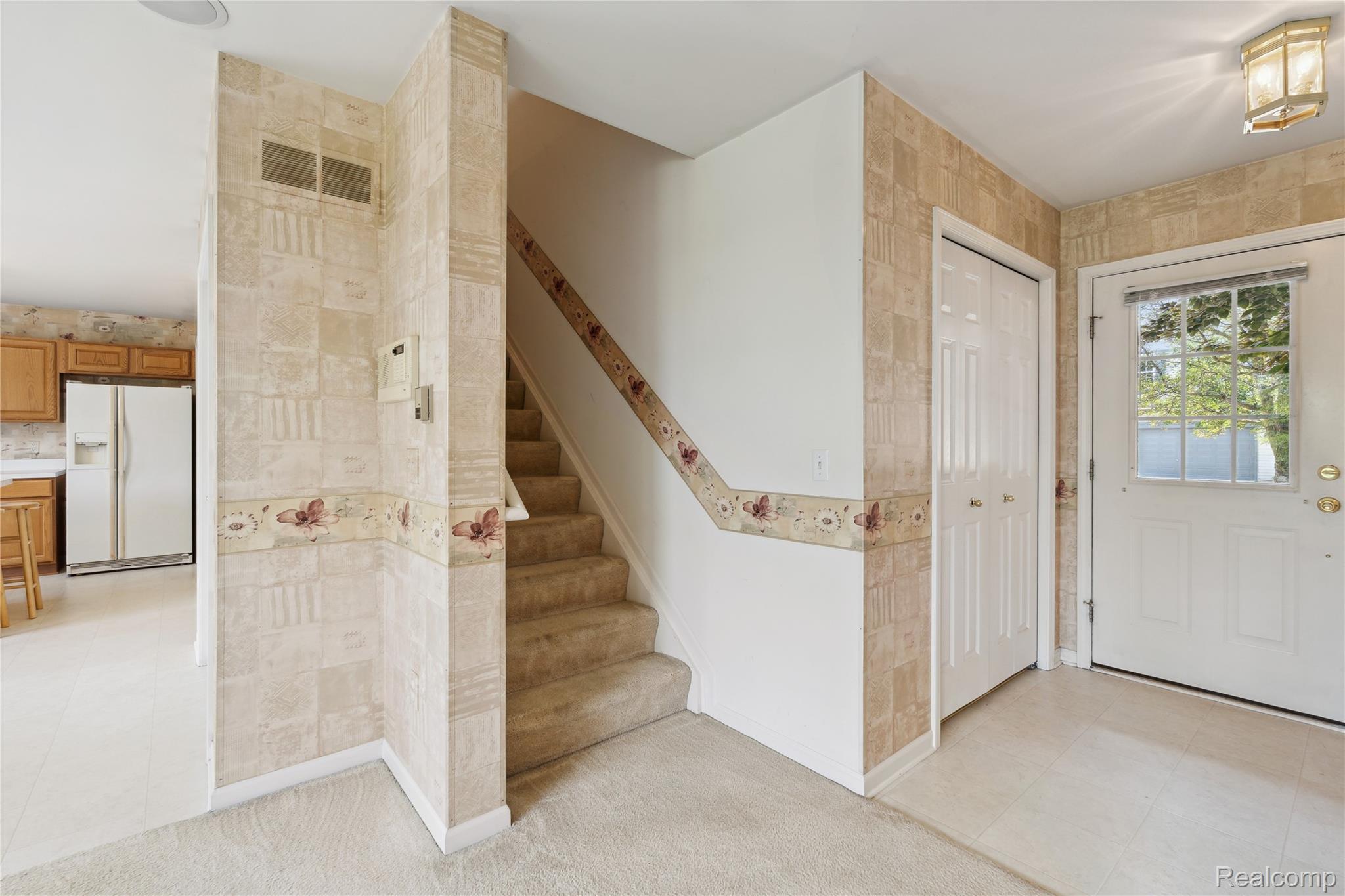 10074 Pond View Trail