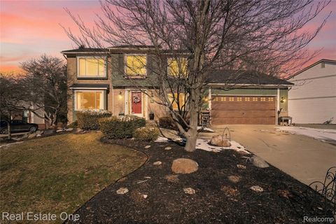 564 Dorchester Way Milford Village MI 48381