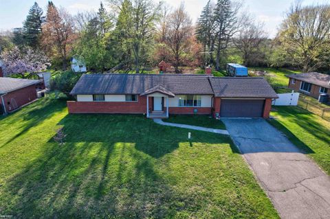8162 Dungarvin Drive Grand Blanc Charter Township Genesee MI 48439