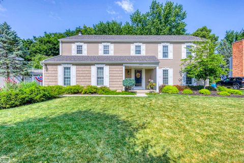 Photo of 1374 E Horseshoe Bend Drive, Rochester Hills City, MI 48306 (MLS # 58050215899)