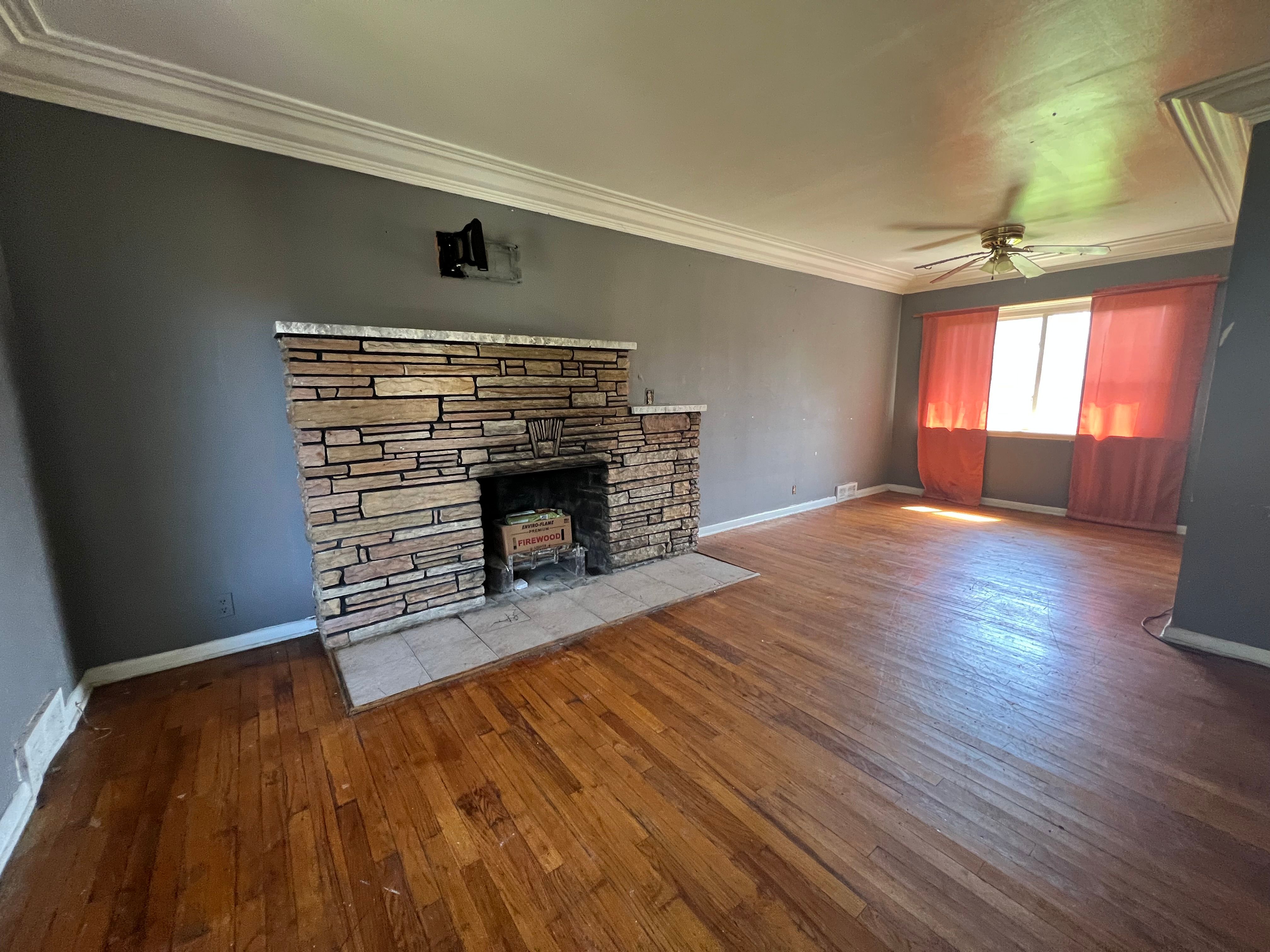 3087 Hatherly Avenue
