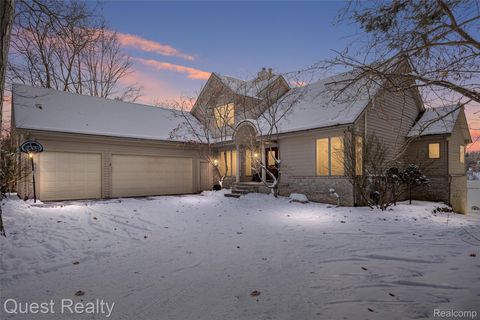 9007 Stonehause Court Springfield Charter Township MI 48348