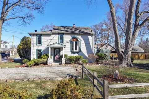 3210 Sell Street Commerce Charter Township MI 48390